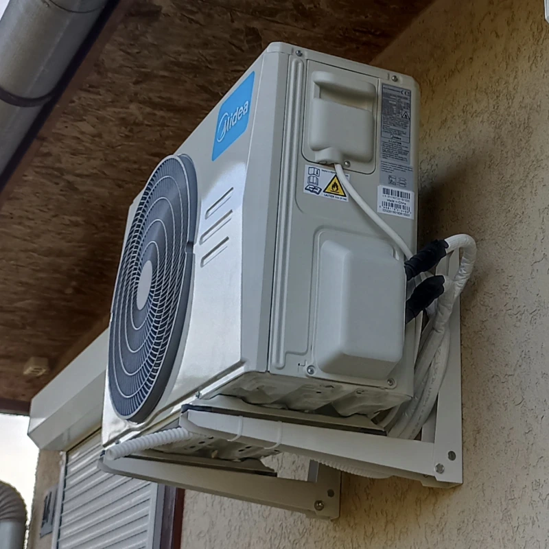 Midea klíma telepítése üzleti helyszínen